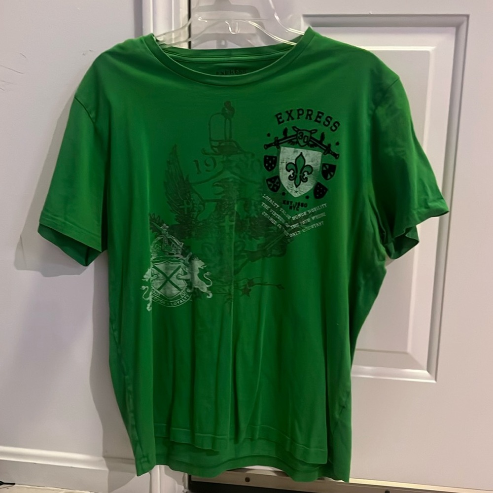 Express large tee shirt